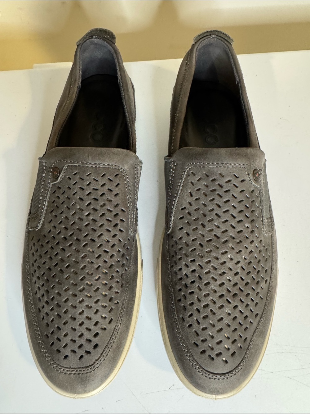 ECCO Collin 2.0 Men’s Gray Nubuck Perforated Slip On Sneakers